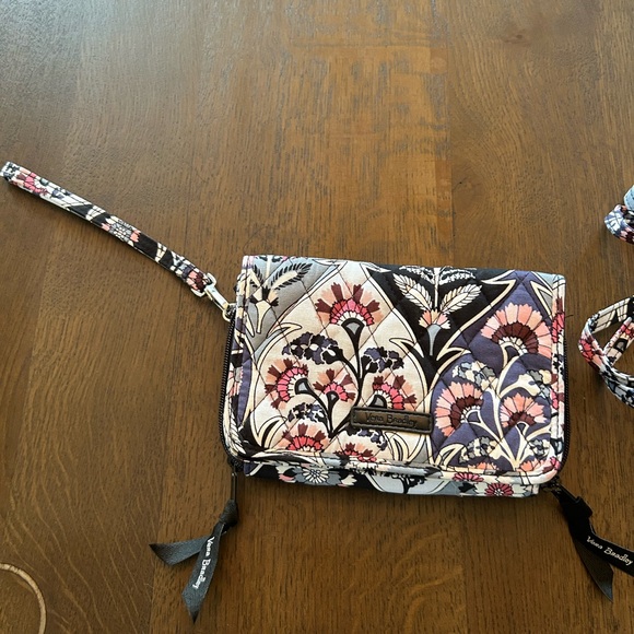 Vera Bradley NWOT wallet crossbody purse floral pink purple white oranate blooms - Picture 3 of 8